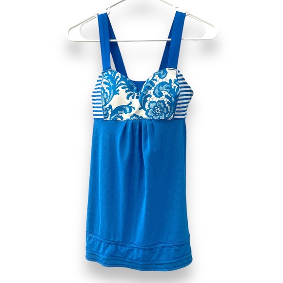 lululemon athletica Tops - LULULEMON ATHLETICS BLUE FLORAL BUILT IN BRA TANK